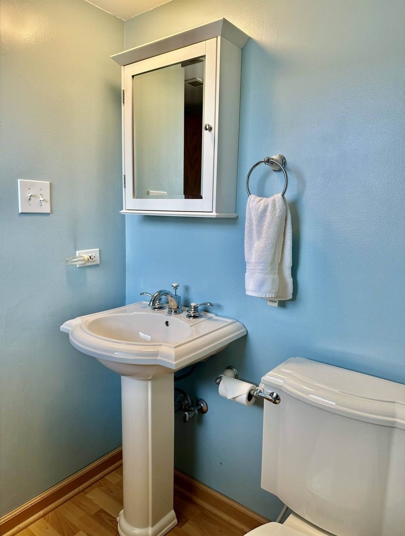 7448 W 153rd Street, #2, Orland Park, IL 60462 Master Bathroom Off