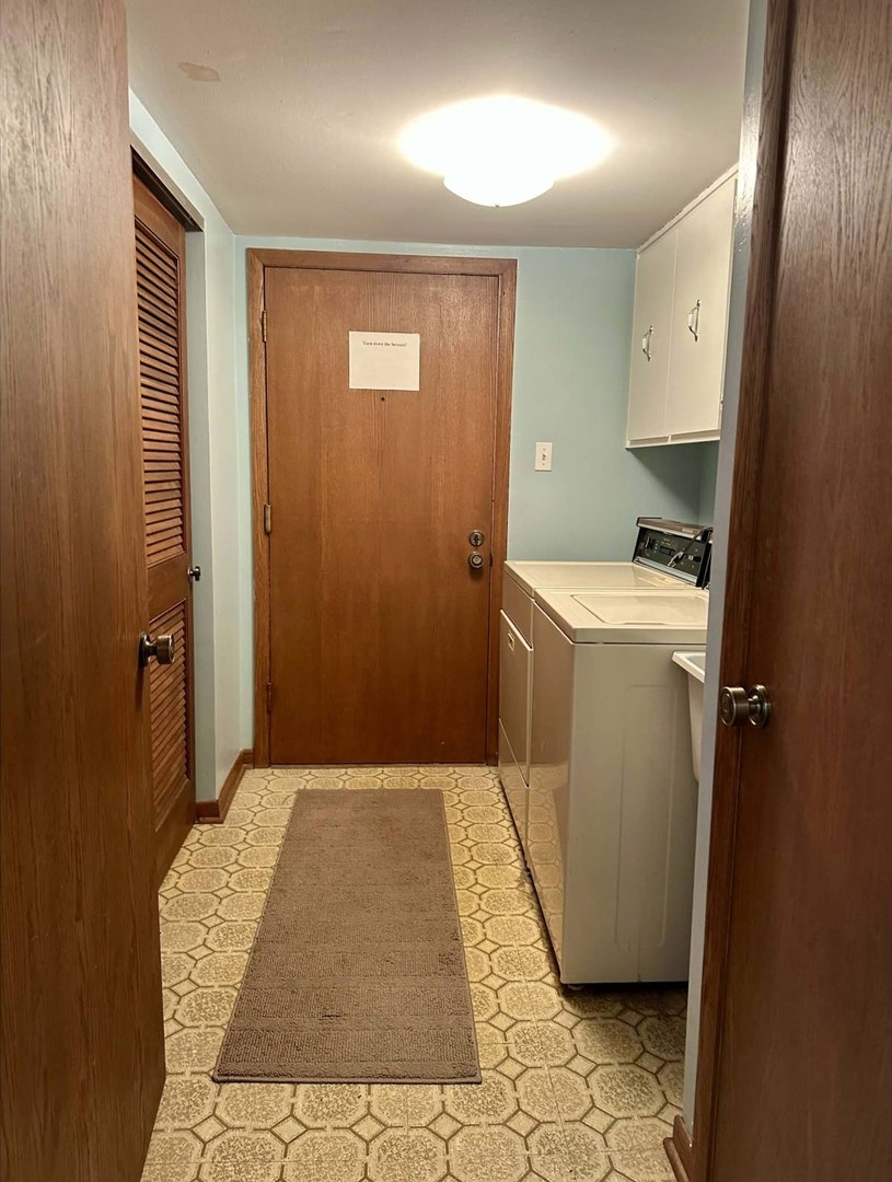 7448 W 153rd Street, #2, Orland Park, IL 60462 7448 W 153rd Street, #2, Orland Park, IL 60462