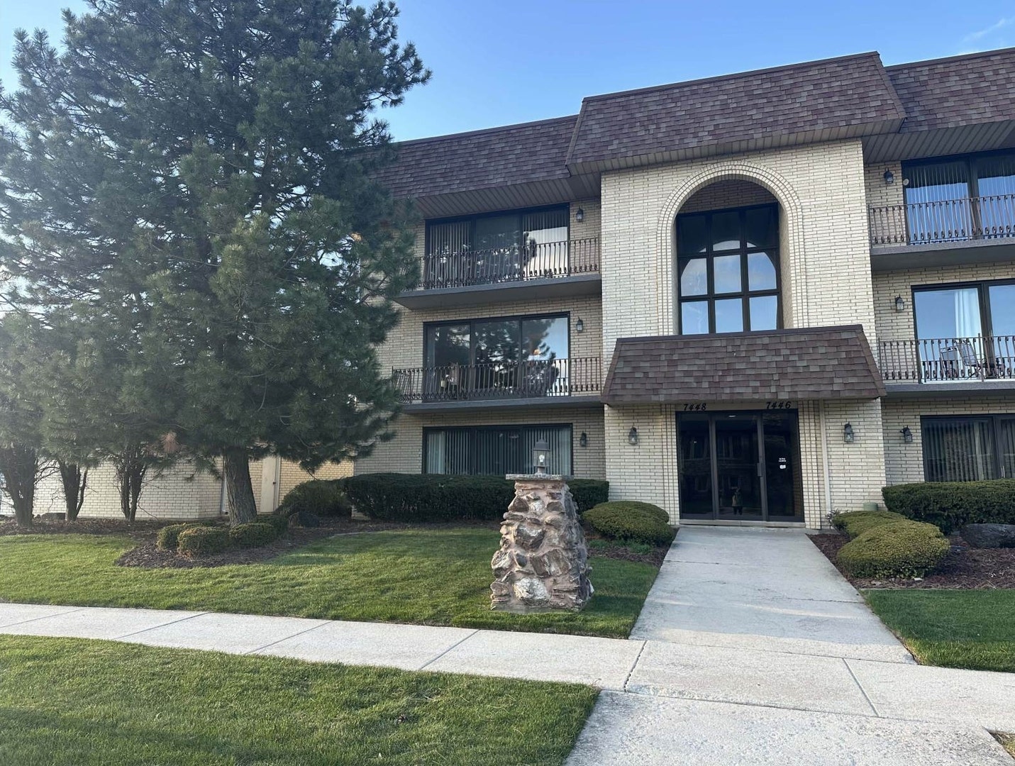 7448 W 153rd Street, #2, Orland Park, IL 60462 Middle left Condo