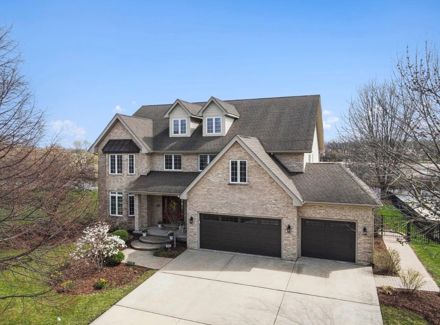 Property photo for 608 Rookery Lane, Joliet, IL