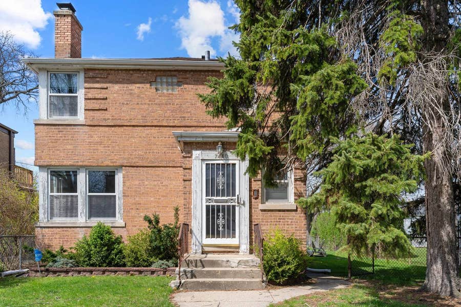 Property photo for Chicago, IL