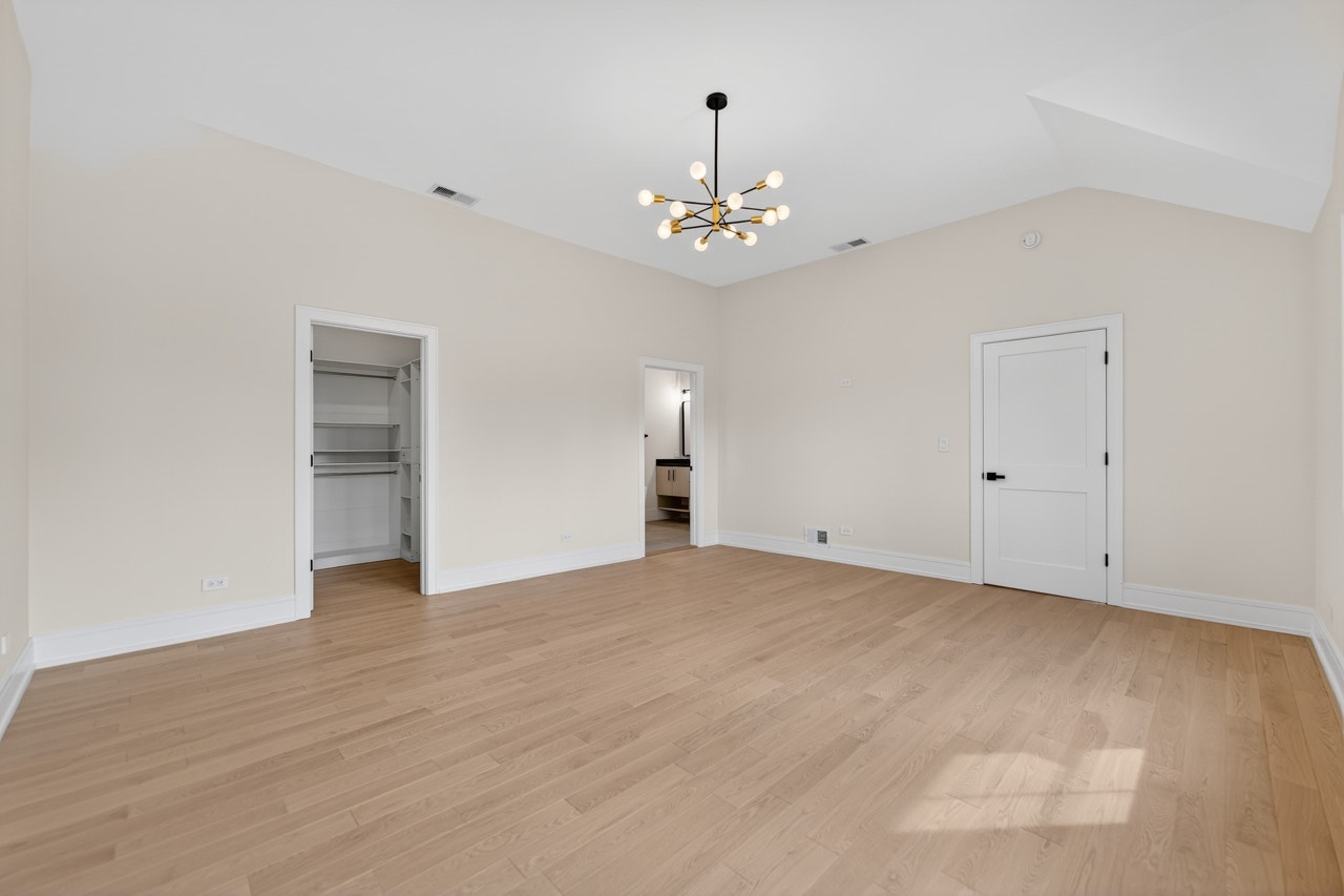 1634 63rd Street, Downers Grove, IL 60516 1634 63rd Street, Downers Grove, IL 60516