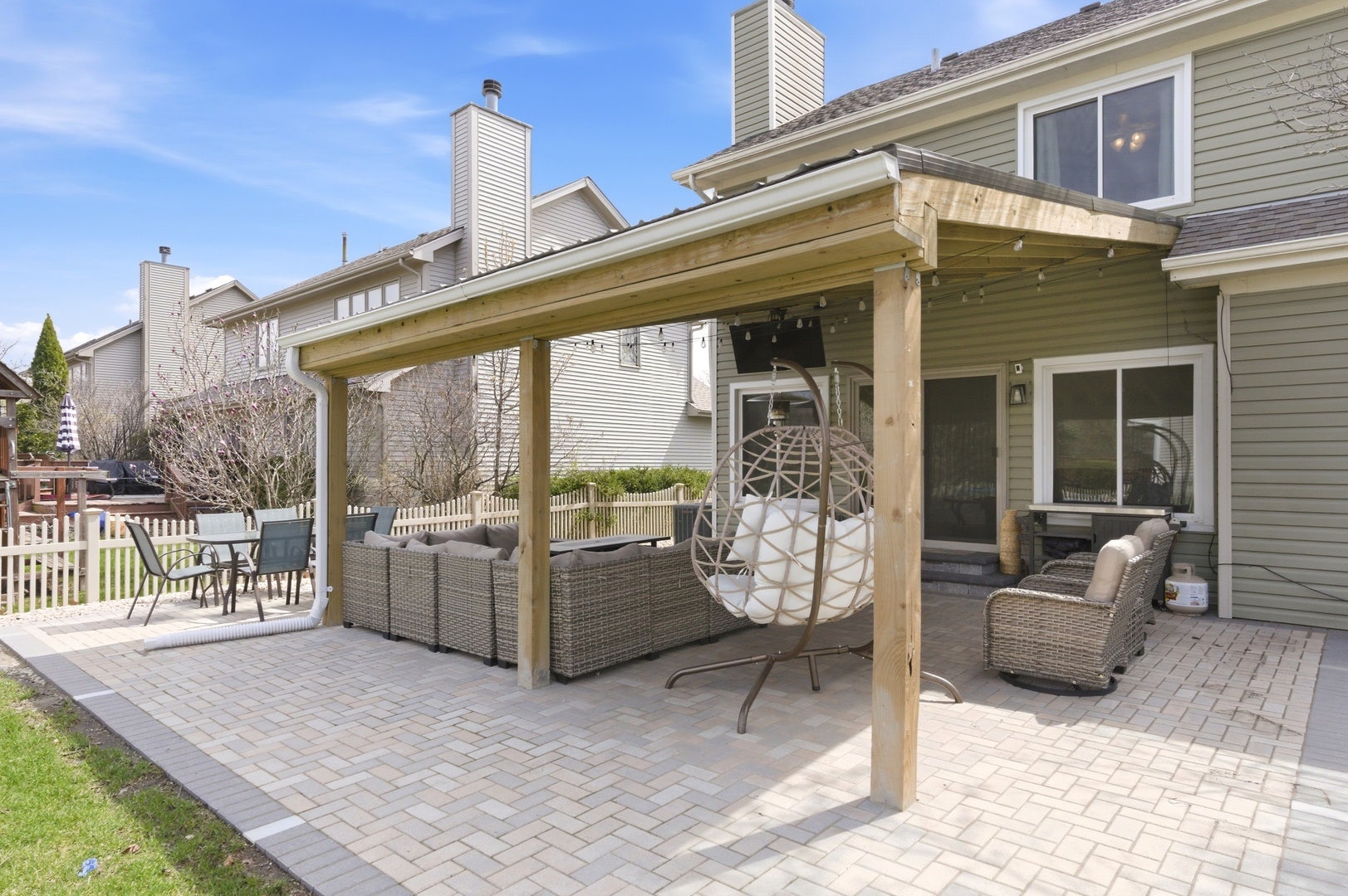 720 Countryside Drive, Bolingbrook, IL 60490 720 Countryside Drive, Bolingbrook, IL 60490