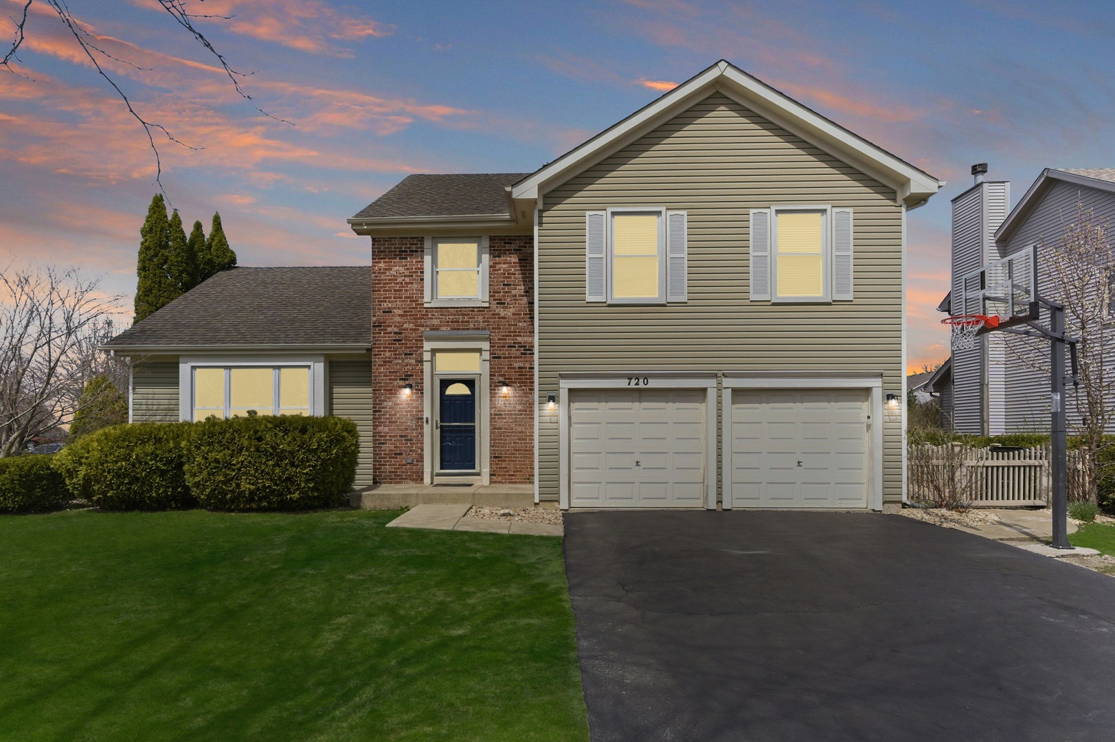720 Countryside Drive, Bolingbrook, IL 60490 720 Countryside Drive, Bolingbrook, IL 60490