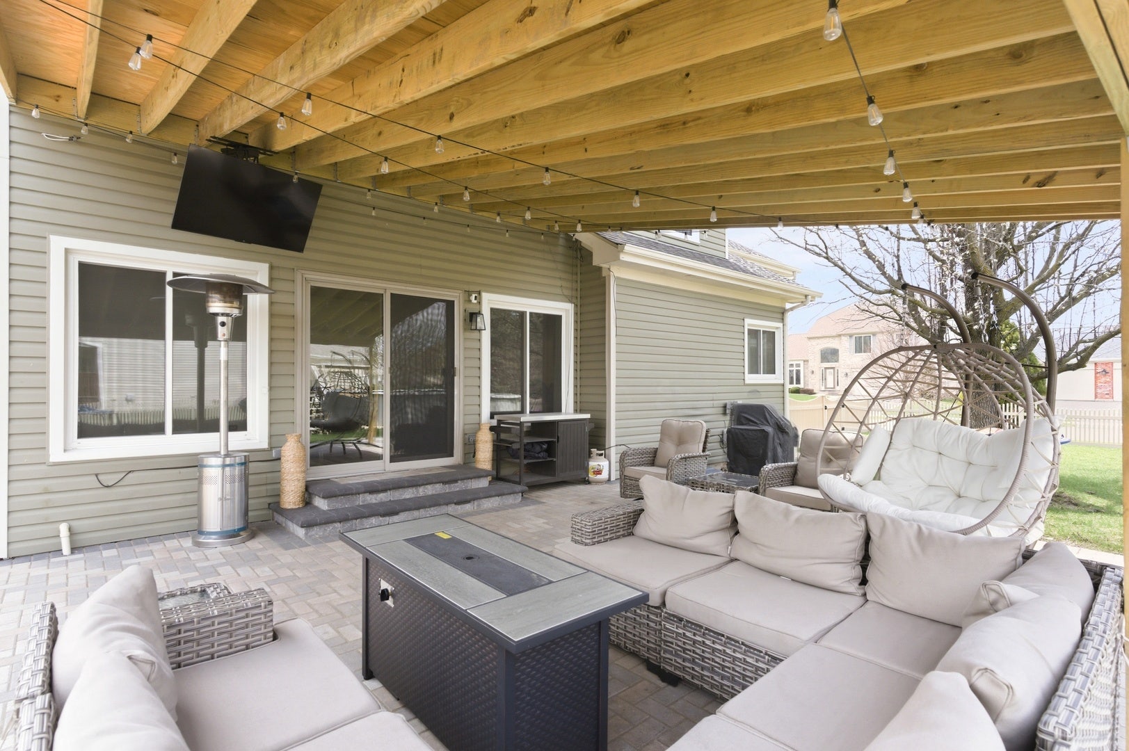 720 Countryside Drive, Bolingbrook, IL 60490 720 Countryside Drive, Bolingbrook, IL 60490