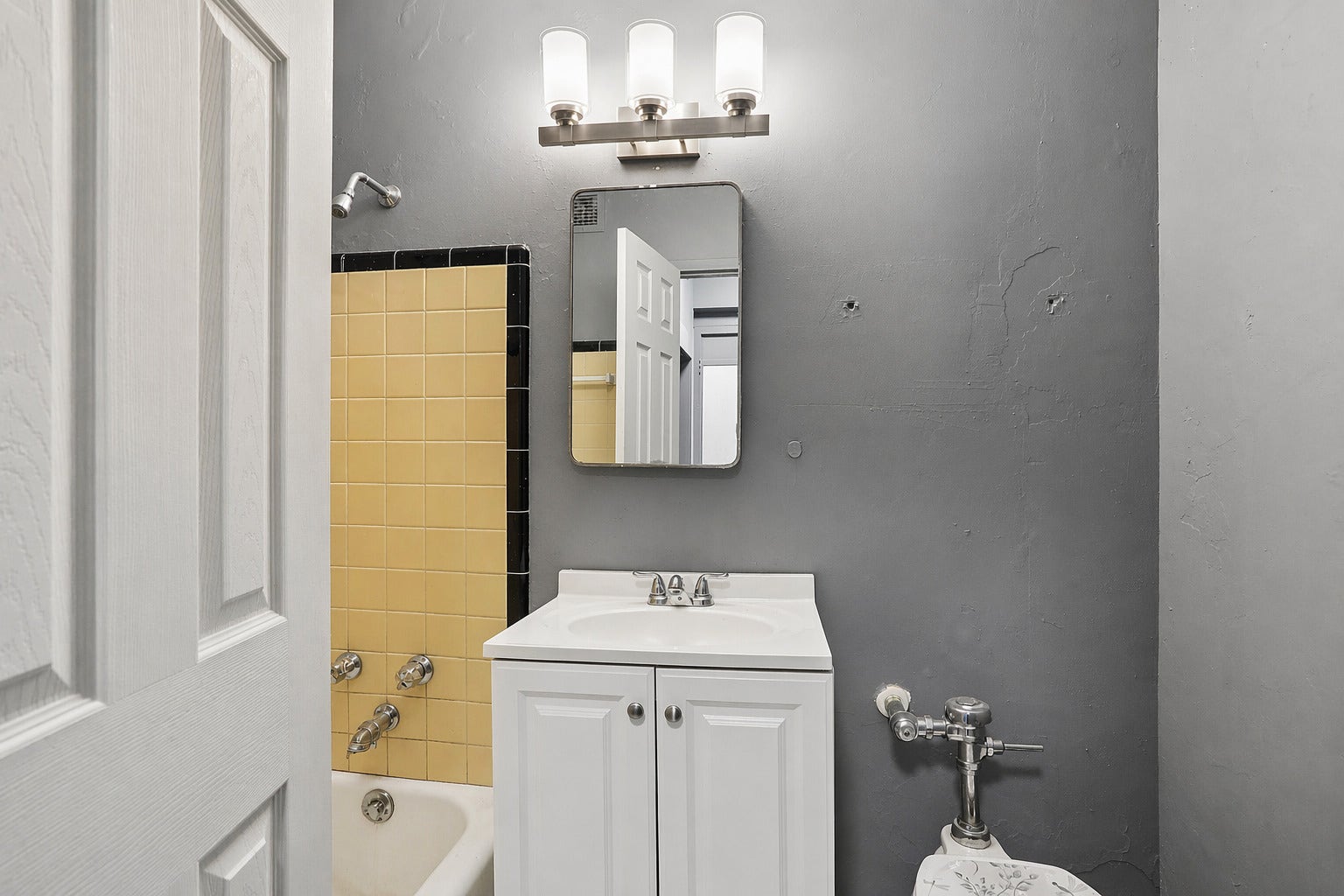 7355 S South Shore Drive, #306, Chicago, IL 60649 7355 S South Shore Drive, #306, Chicago, IL 60649