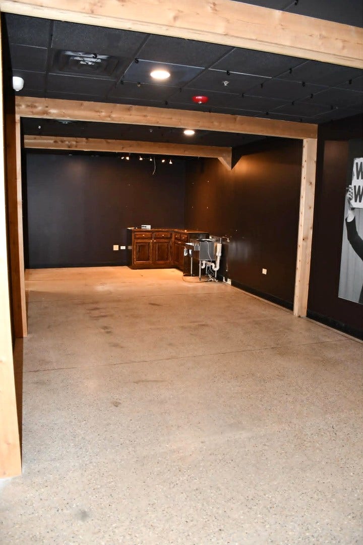 25628 S Gougar Road, Manhattan, IL 60442 large room separate from main areas