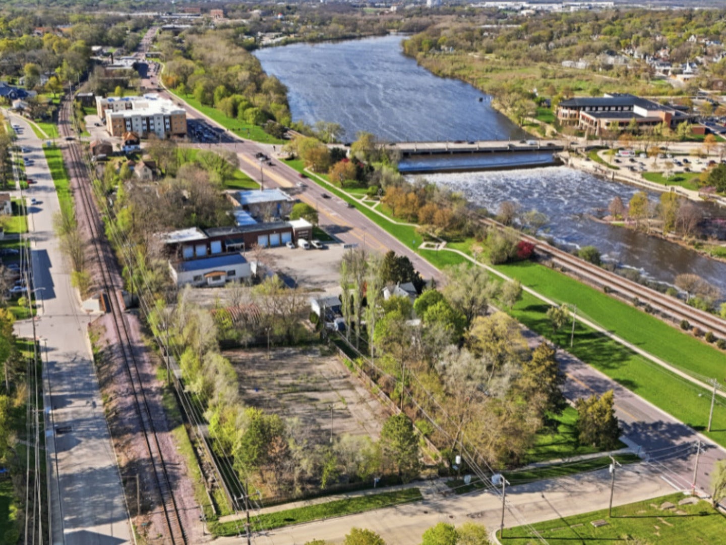 164 Ludeka Place, Elgin, IL 60123 164 Ludeka Place, Elgin, IL 60123