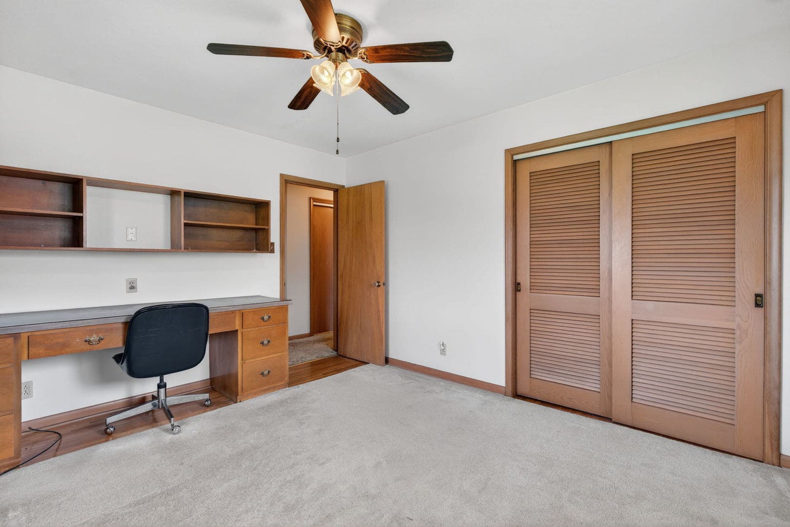 1301 Sherwood Place, Joliet, IL 60435