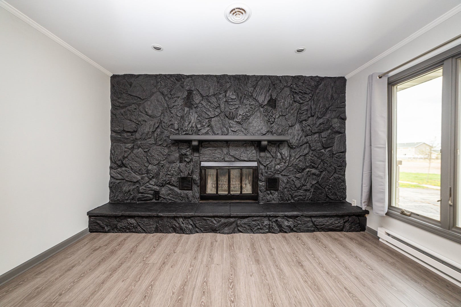 307 Illini Drive, Minooka, IL 60447 307 Illini Drive, Minooka, IL 60447