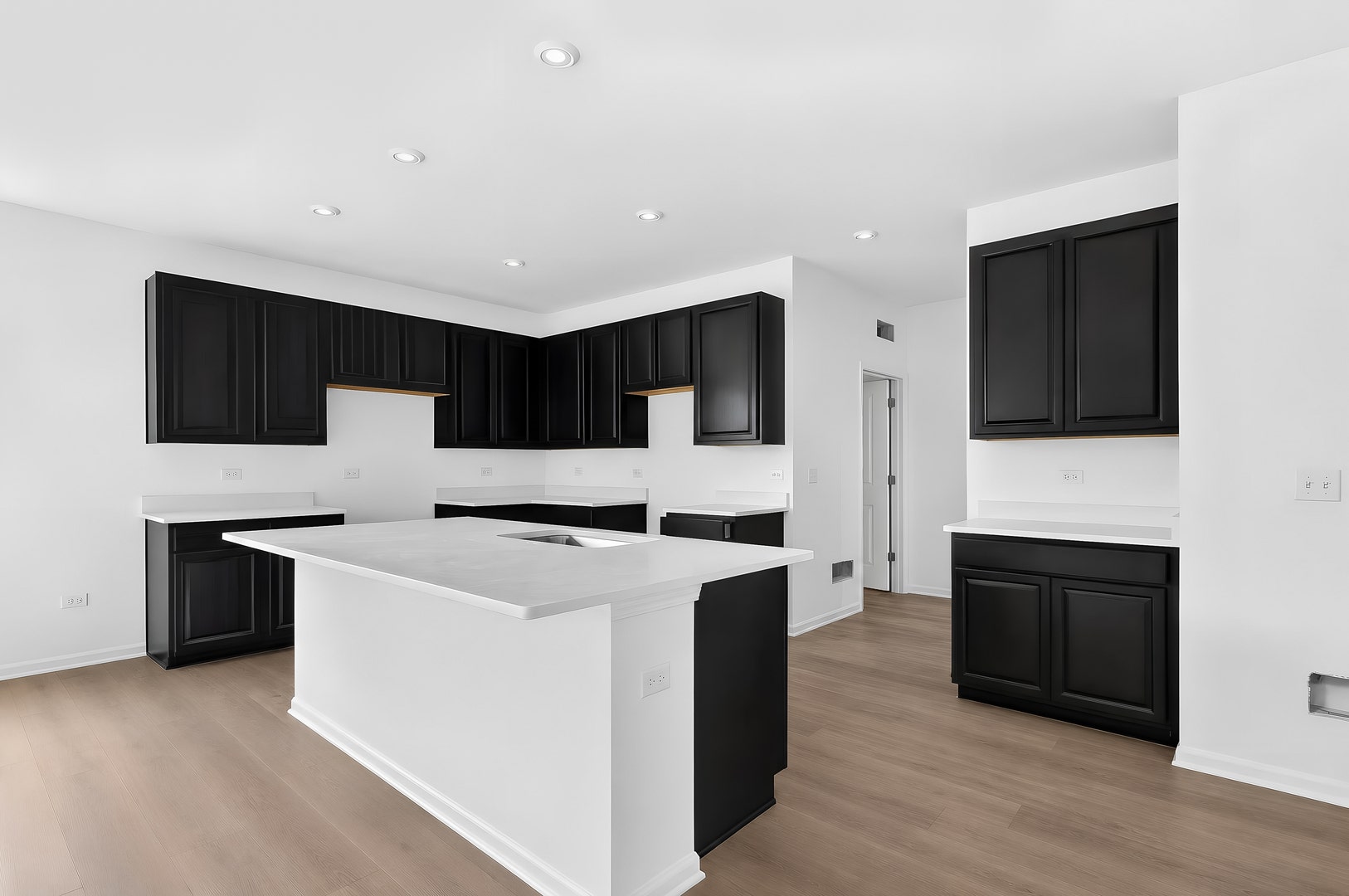 2021 Kenilworth Place, Aurora, IL 60506 2021 Kenilworth Place, Aurora, IL 60506