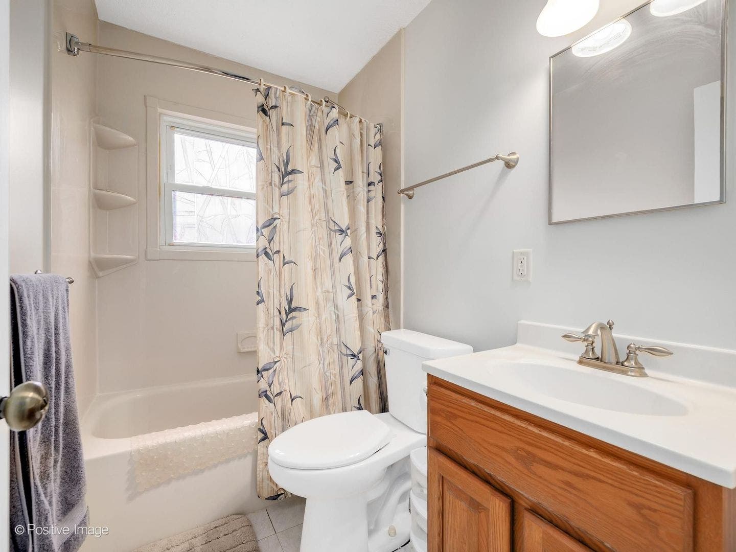 531 Redwood Road, Bolingbrook, IL 60440 531 Redwood Road, Bolingbrook, IL 60440