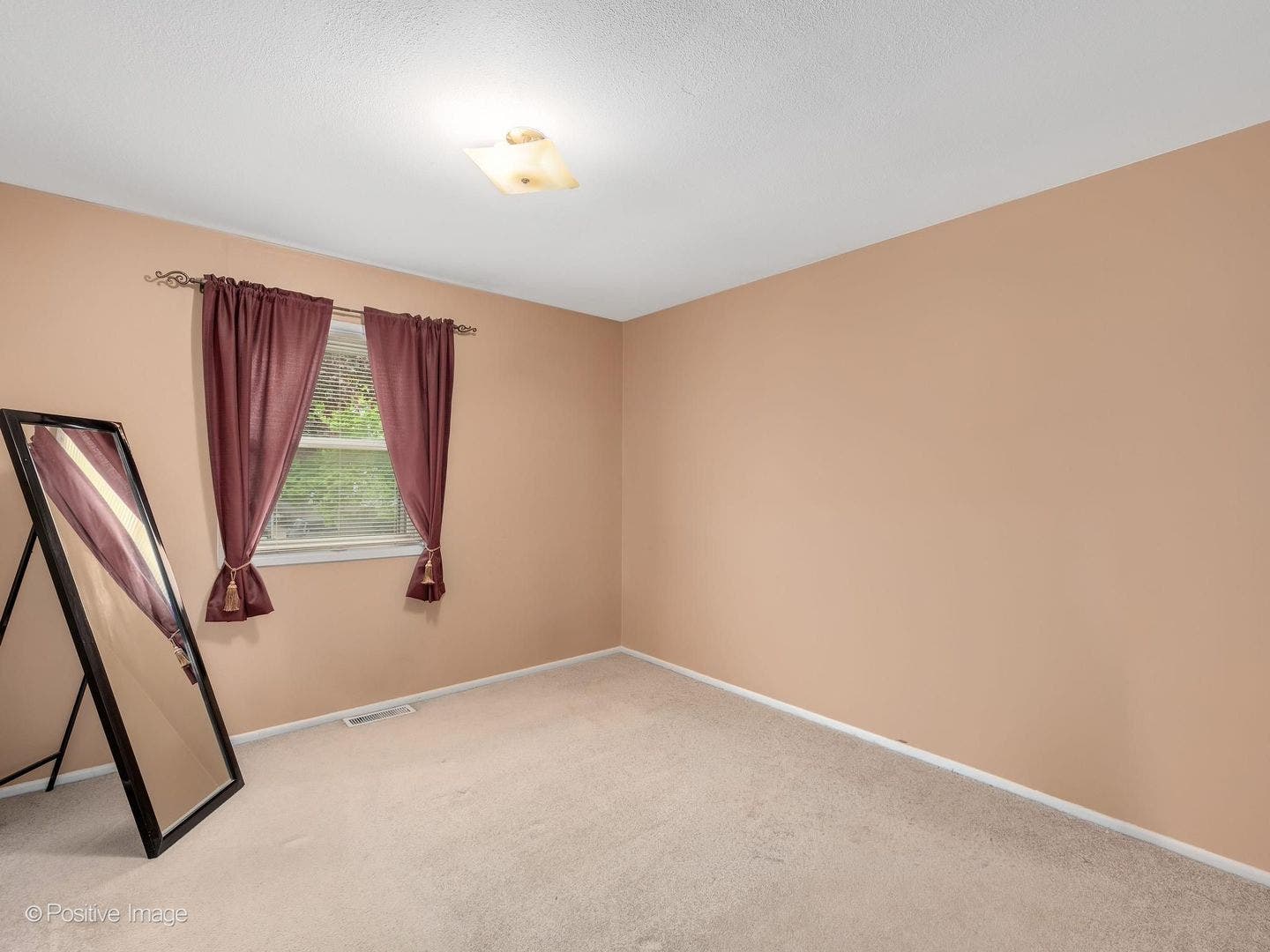531 Redwood Road, Bolingbrook, IL 60440 531 Redwood Road, Bolingbrook, IL 60440