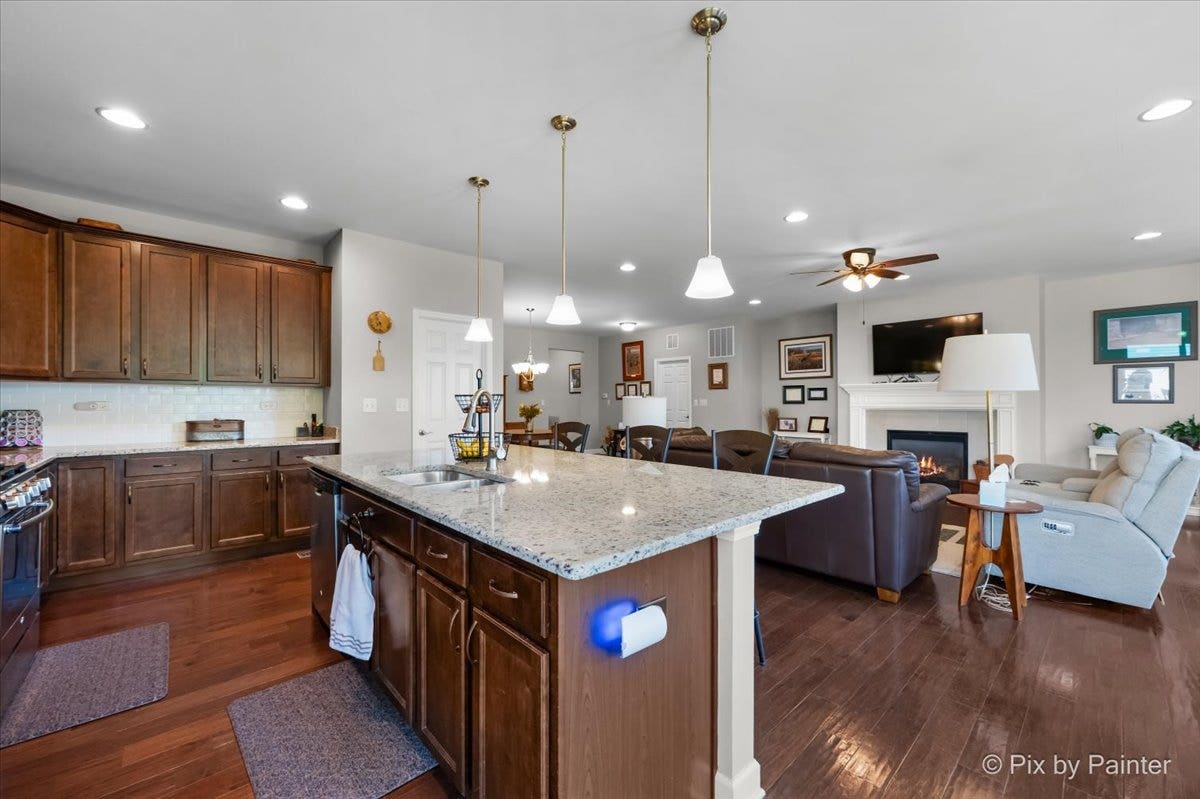 3147 Trillium Court W, Aurora, IL 60506 3147 Trillium Court W, Aurora, IL 60506