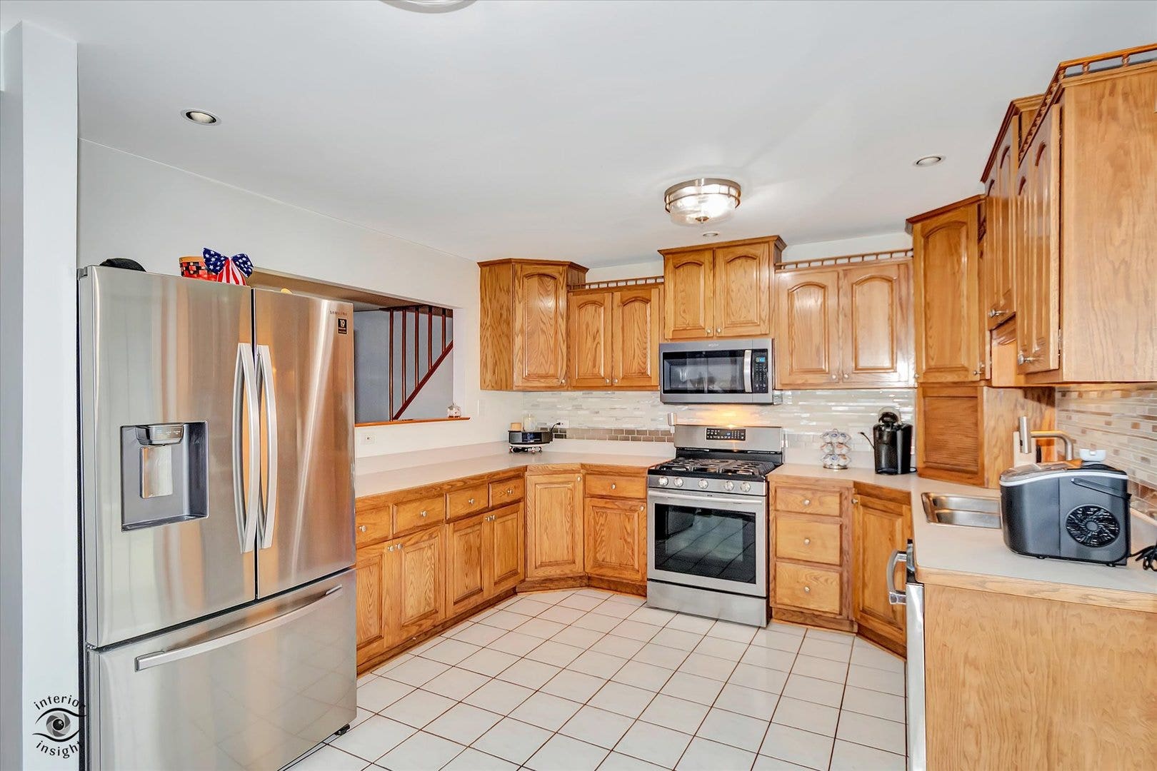 9137 Orchard Lane, Bridgeview, IL 60455 9137 Orchard Lane, Bridgeview, IL 60455
