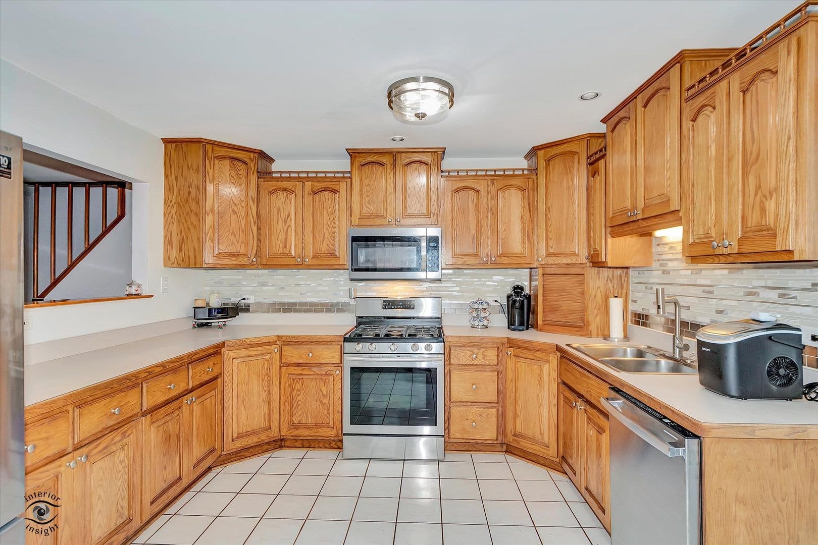 9137 Orchard Lane, Bridgeview, IL 60455 9137 Orchard Lane, Bridgeview, IL 60455