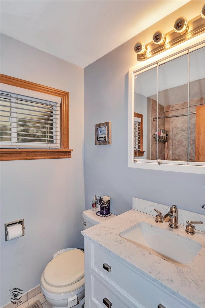 9137 Orchard Lane, Bridgeview, IL 60455 9137 Orchard Lane, Bridgeview, IL 60455