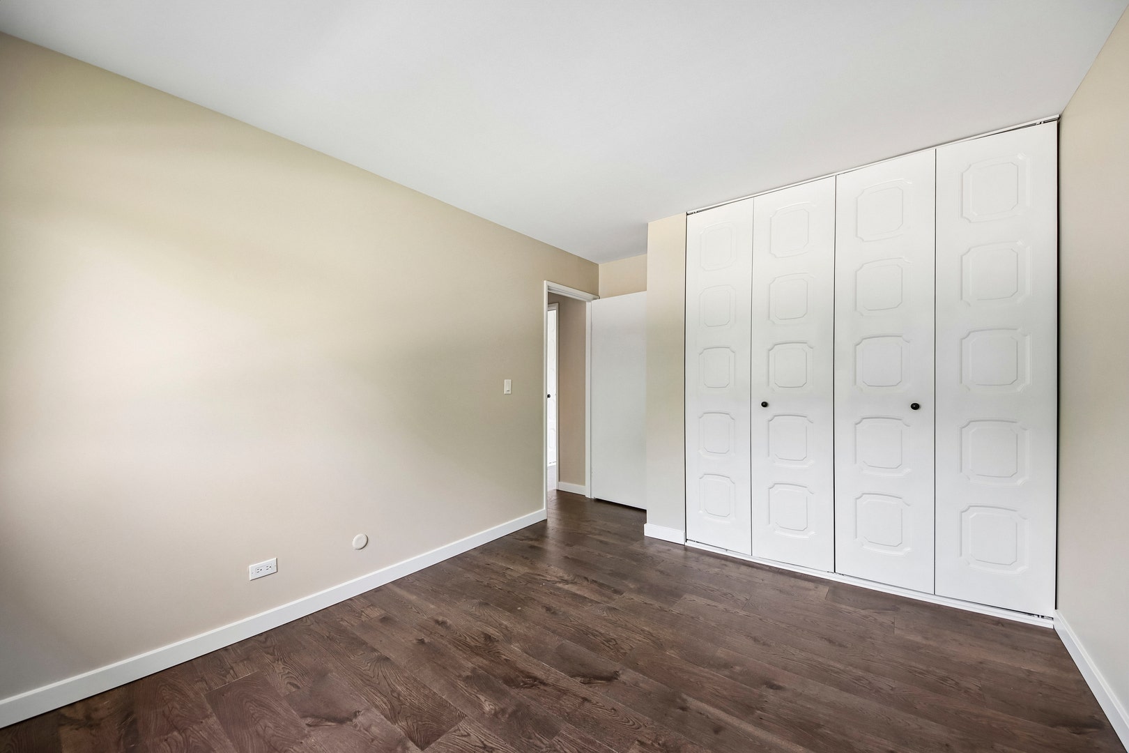 420 Justine Avenue, Bolingbrook, IL 60440