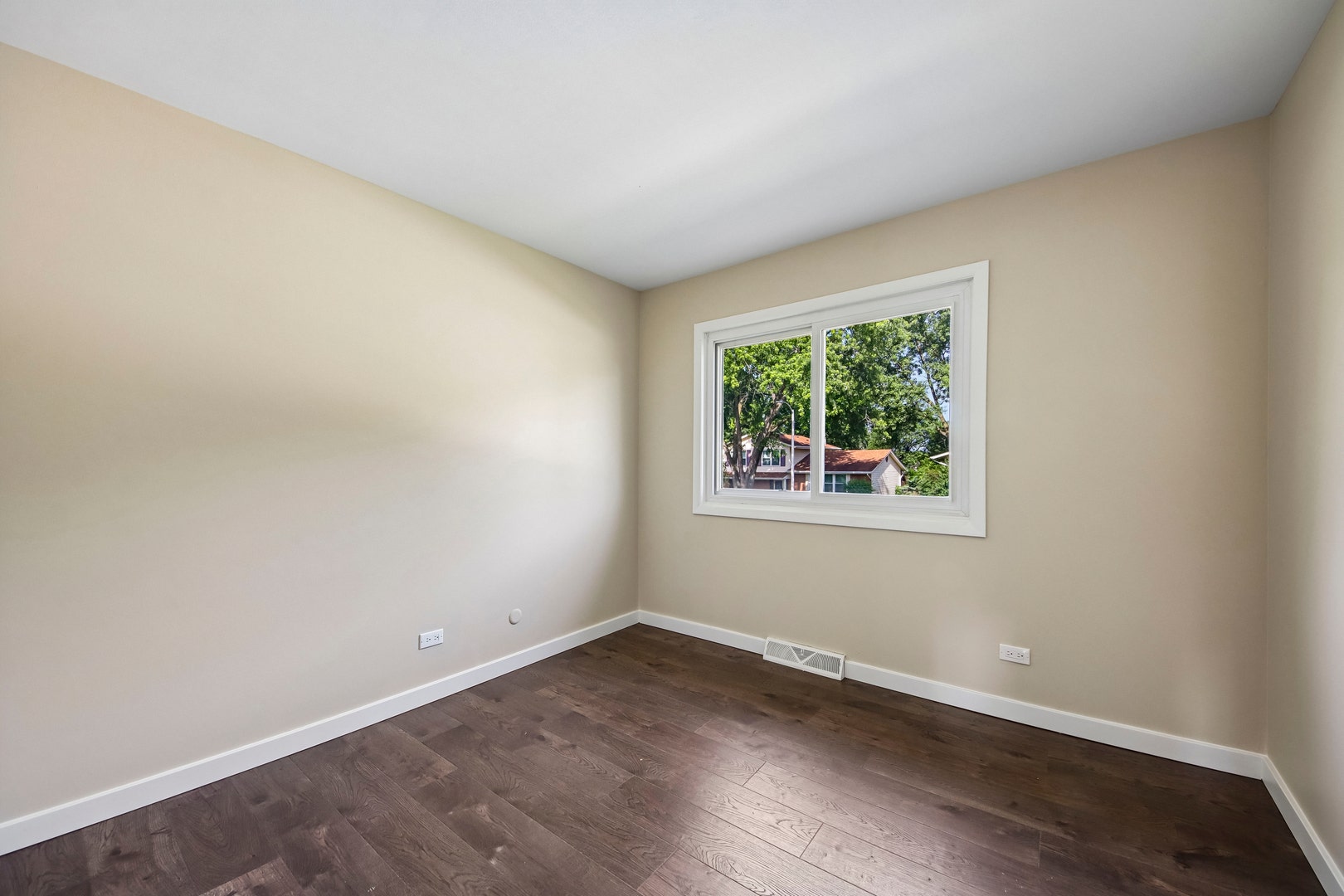 420 Justine Avenue, Bolingbrook, IL 60440