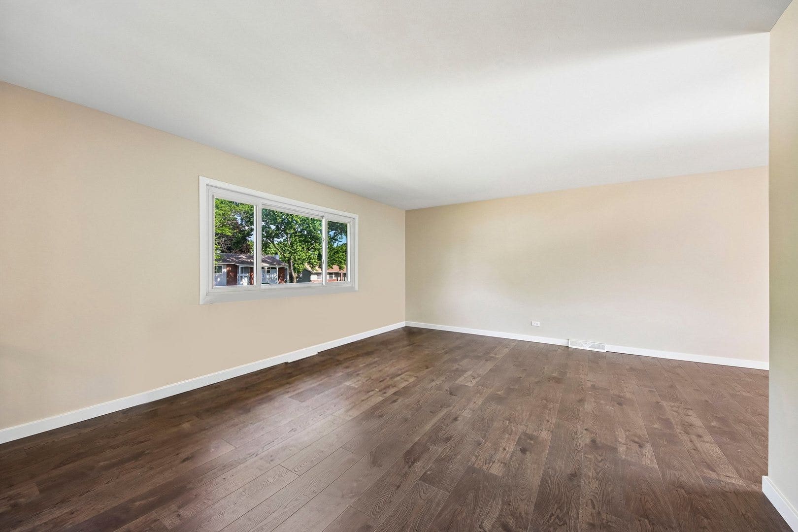 420 Justine Avenue, Bolingbrook, IL 60440
