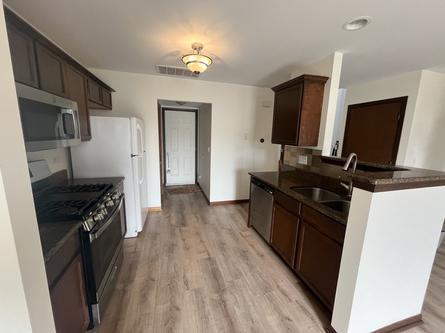 506 Prairie View Drive, #506, Minooka, IL 60447