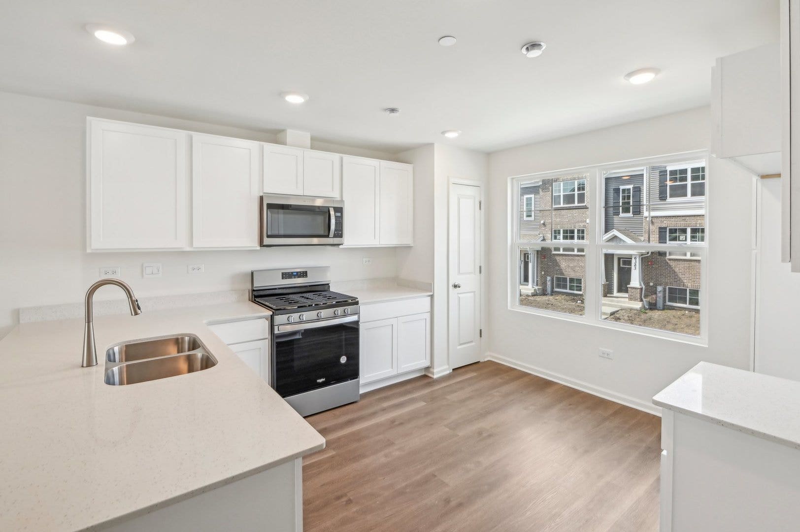 6379 Ulster Drive, Tinley Park, IL 60477 6379 Ulster Drive, Tinley Park, IL 60477