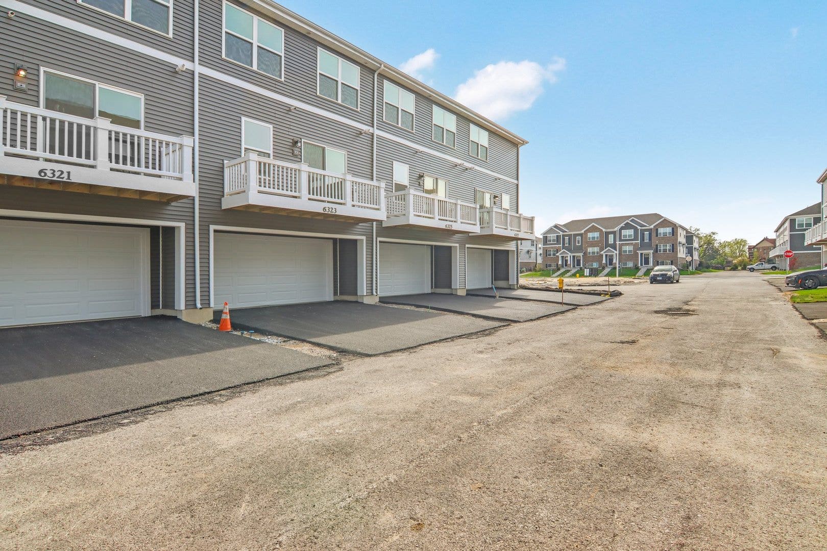 6379 Ulster Drive, Tinley Park, IL 60477 6379 Ulster Drive, Tinley Park, IL 60477