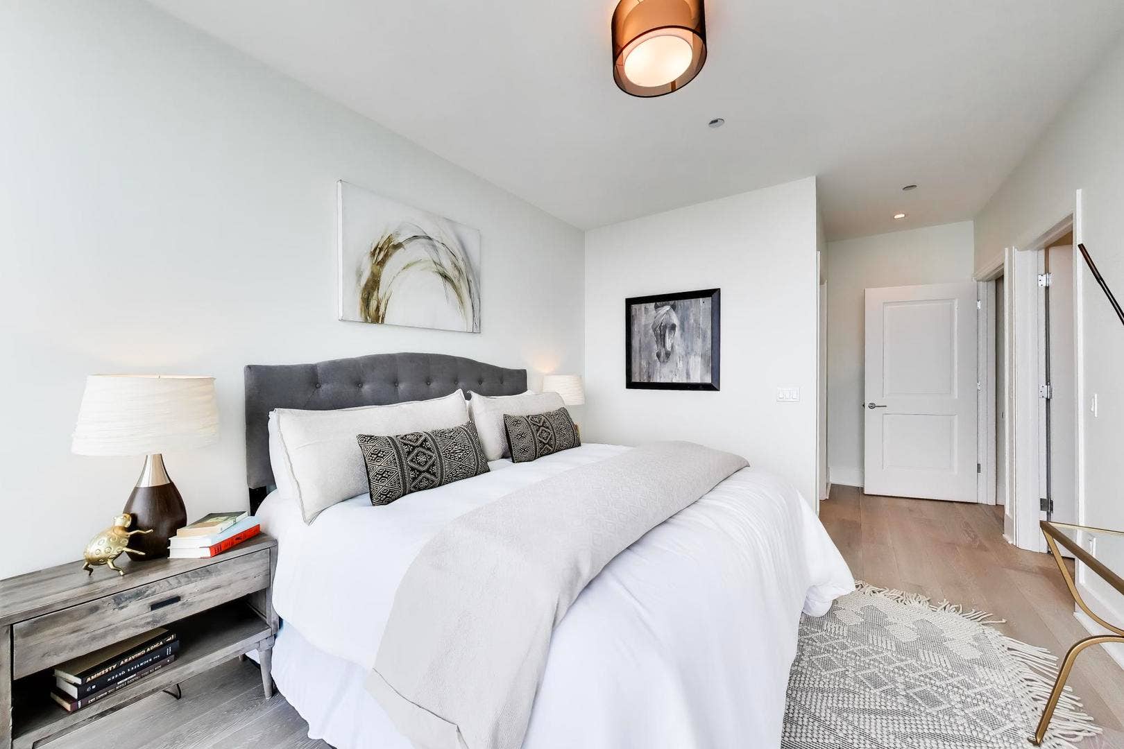 363 E Wacker Drive, #5105, Chicago, IL 60601
