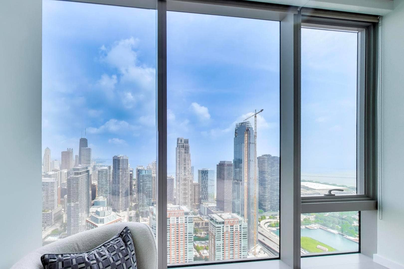 363 E Wacker Drive, #5105, Chicago, IL 60601