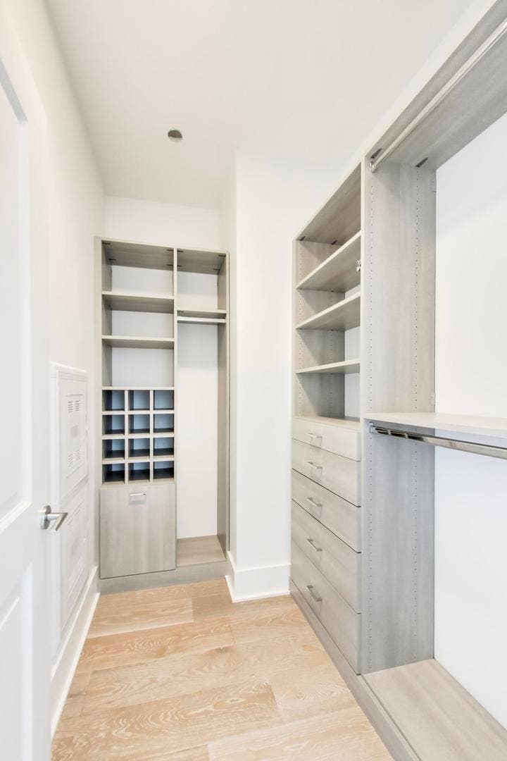 363 E Wacker Drive, #5105, Chicago, IL 60601