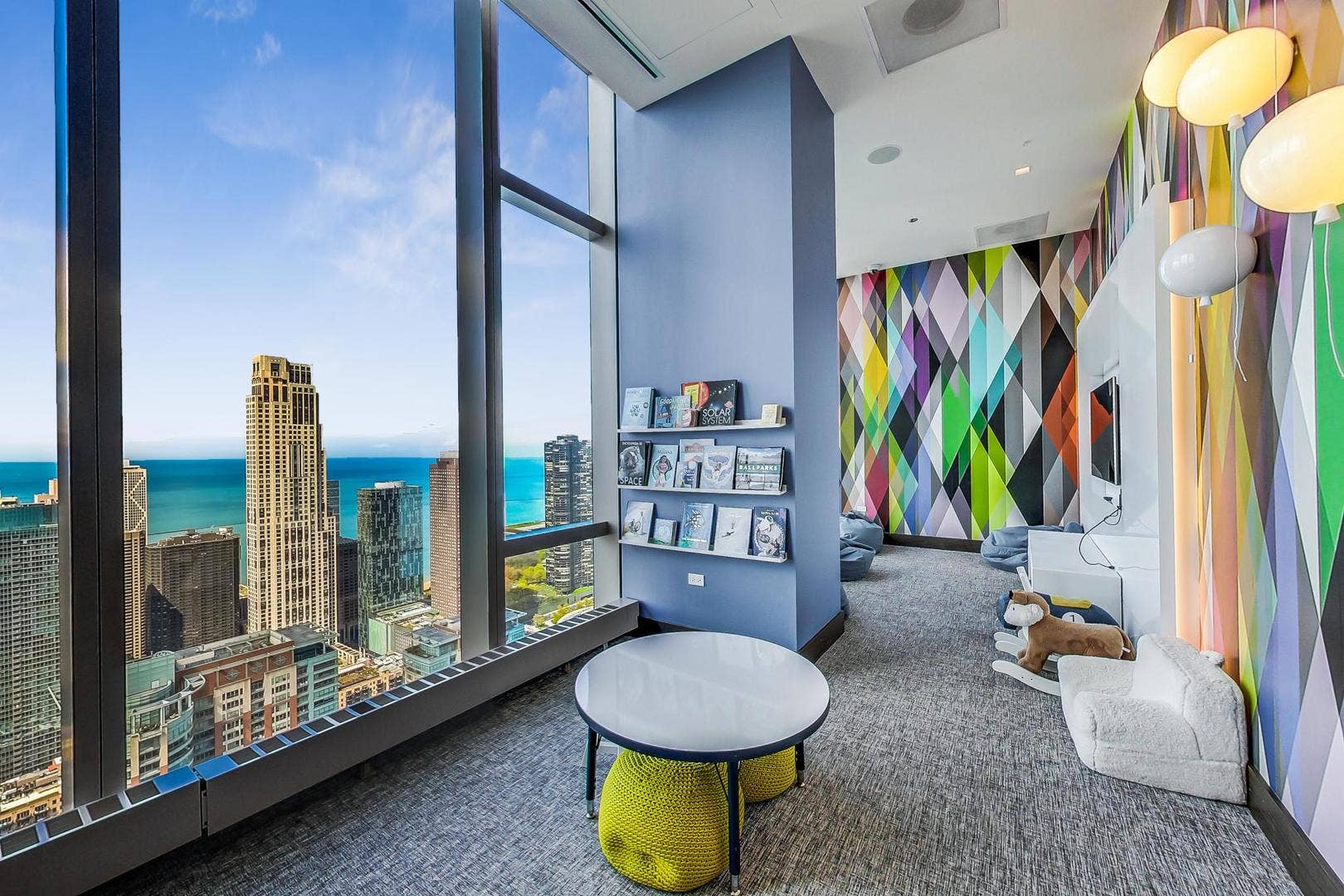 363 E Wacker Drive, #5105, Chicago, IL 60601