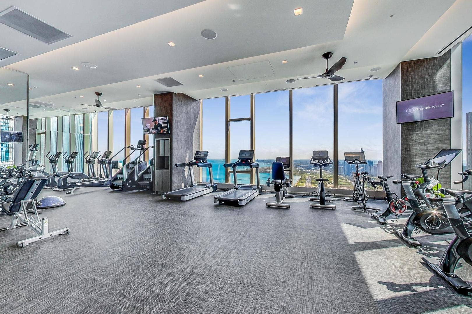 363 E Wacker Drive, #5105, Chicago, IL 60601