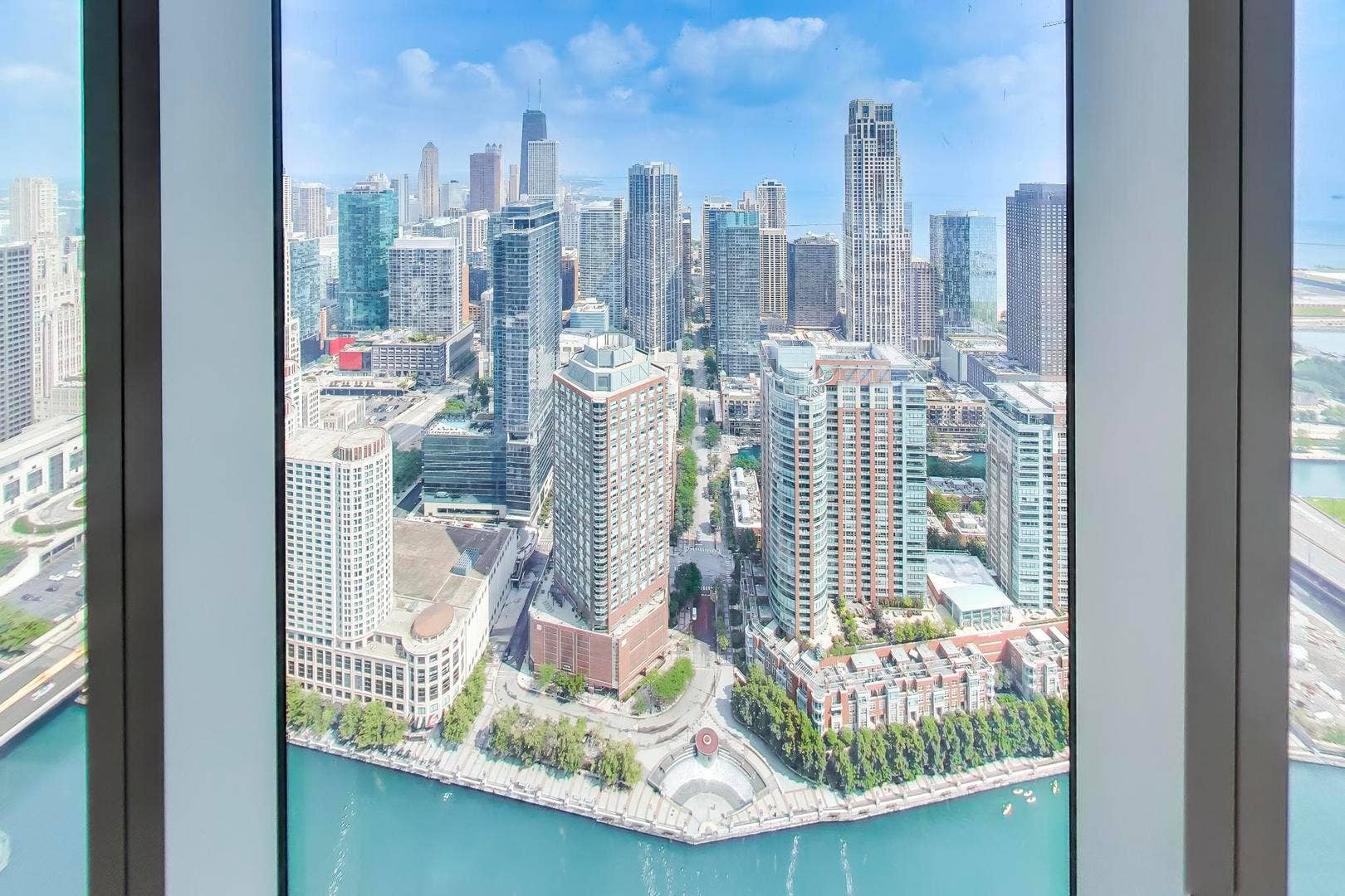 363 E Wacker Drive, #5105, Chicago, IL 60601