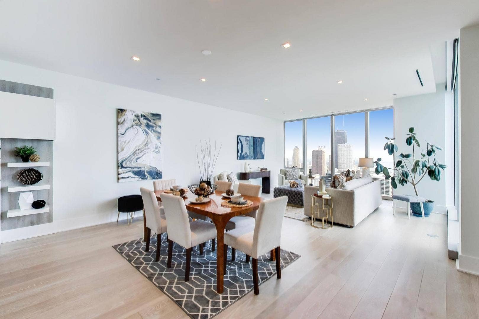 363 E Wacker Drive, #5105, Chicago, IL 60601