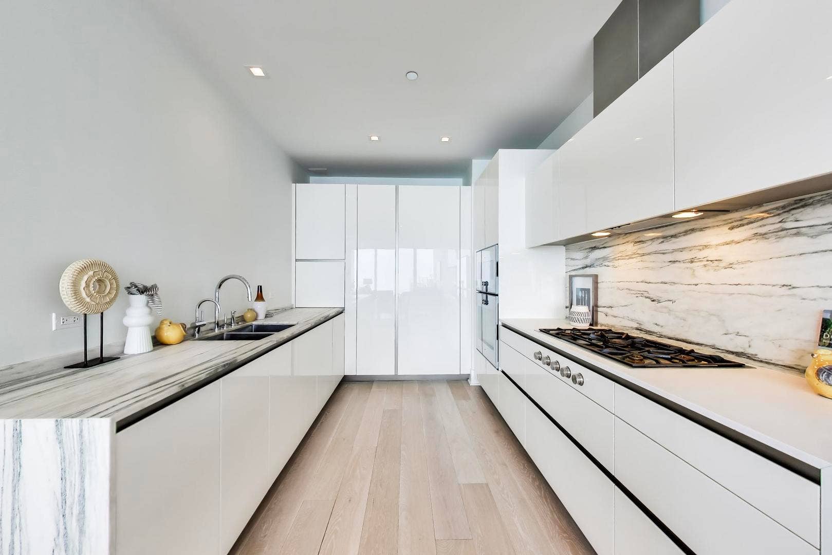 363 E Wacker Drive, #5105, Chicago, IL 60601