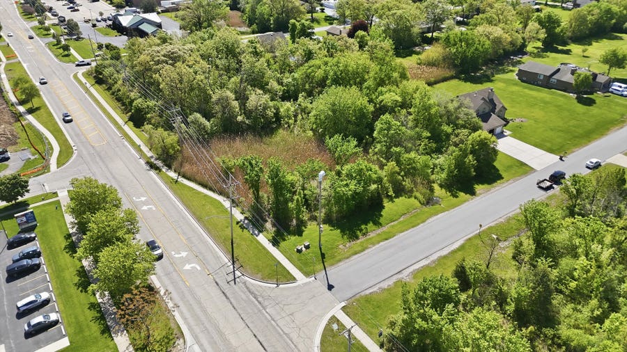 Property photo for 1201 Leinster Drive, Lemont, IL
