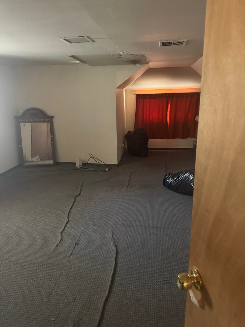 8449 S Dante Avenue, Chicago, IL 60619 8449 S Dante Avenue, Chicago, IL 60619