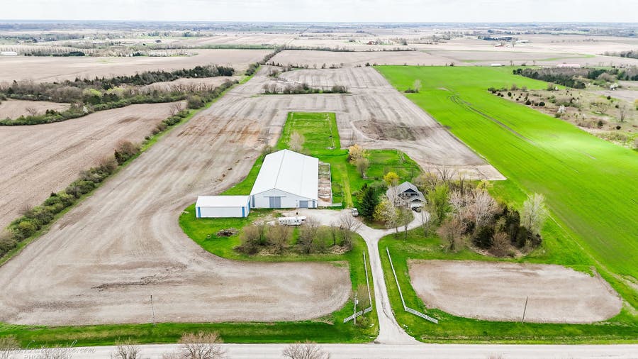 Property photo for 1935 E Offner Road, Beecher, IL