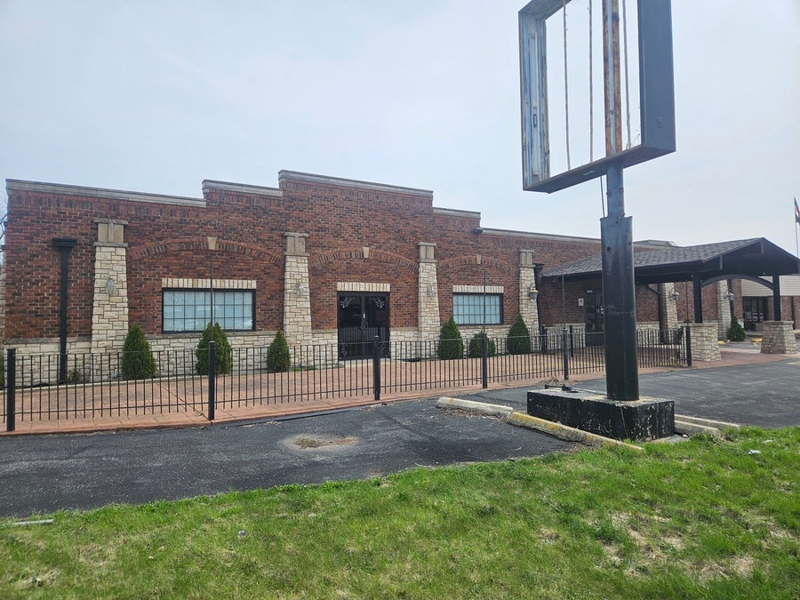 Property photo for 11011 Southwest Highway, Palos Hills, IL