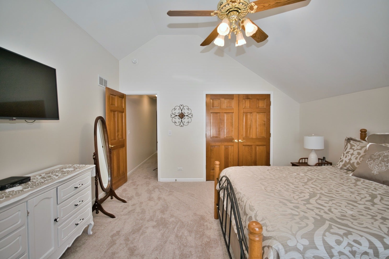 114 Rhine Avenue, Bolingbrook, IL 60490 114 Rhine Avenue, Bolingbrook, IL 60490