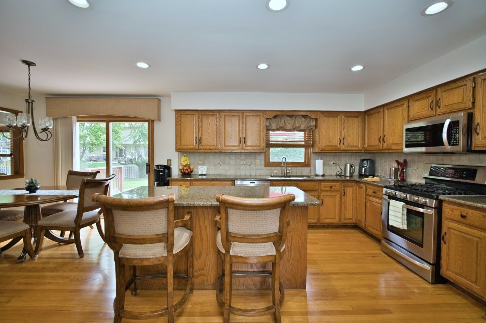 114 Rhine Avenue, Bolingbrook, IL 60490 114 Rhine Avenue, Bolingbrook, IL 60490