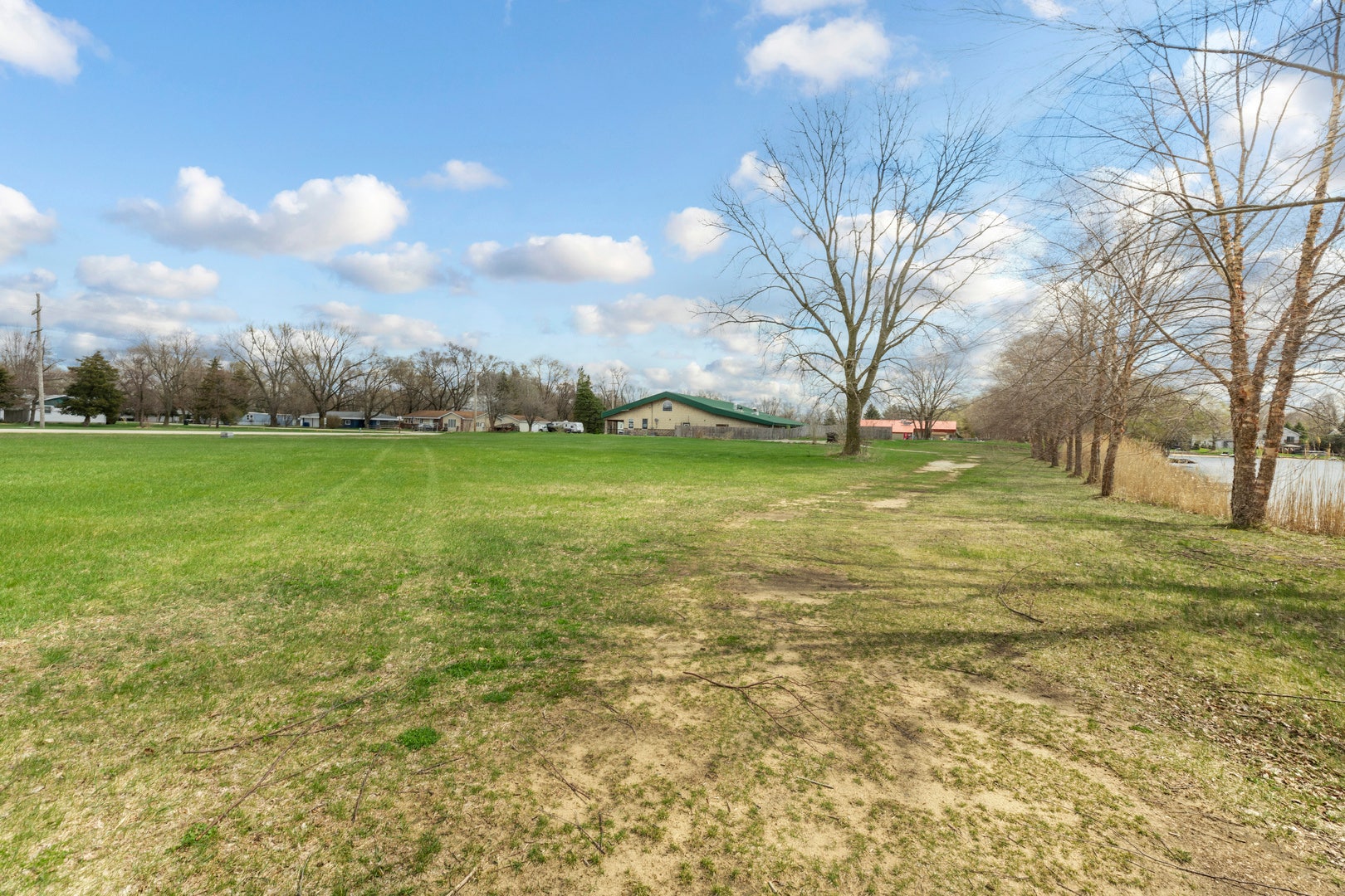551 W Kennedy Road, Braidwood, IL 60408 551 W Kennedy Road, Braidwood, IL 60408