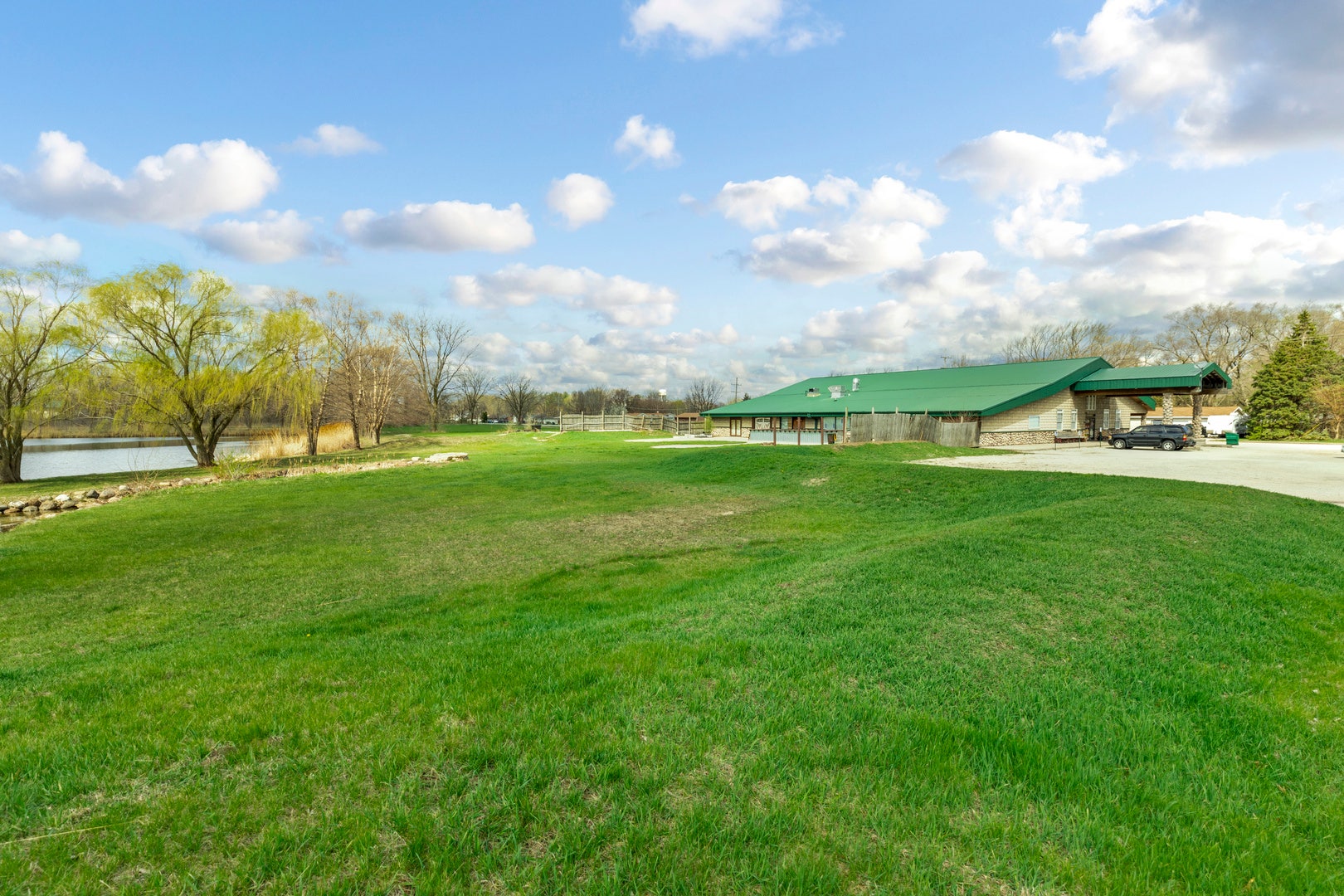 551 W Kennedy Road, Braidwood, IL 60408 551 W Kennedy Road, Braidwood, IL 60408