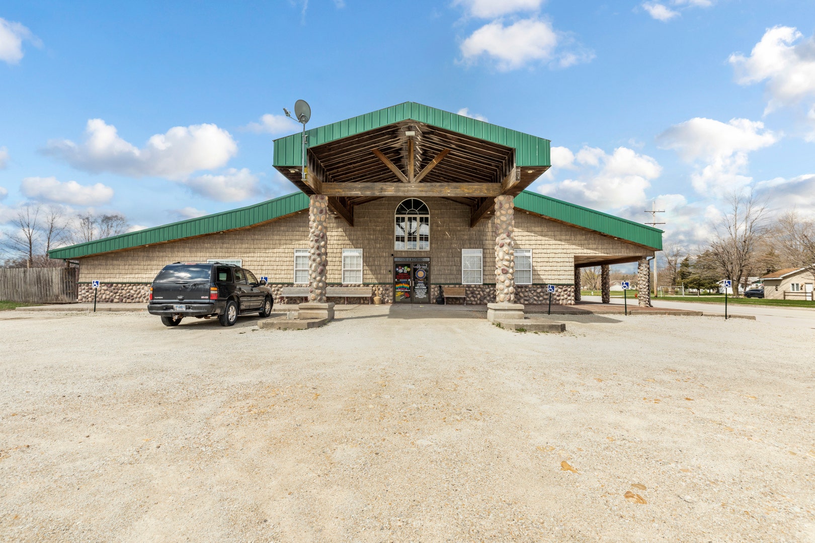 551 W Kennedy Road, Braidwood, IL 60408 551 W Kennedy Road, Braidwood, IL 60408