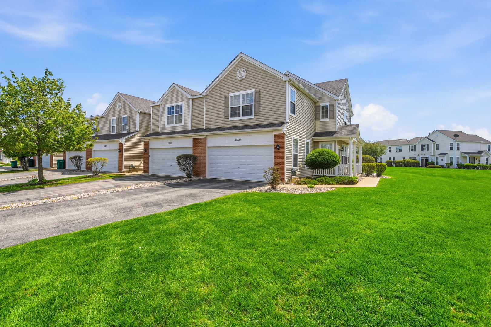 15329 Kenmare Circle, Manhattan, IL 60442 15329 Kenmare Circle, Manhattan, IL 60442