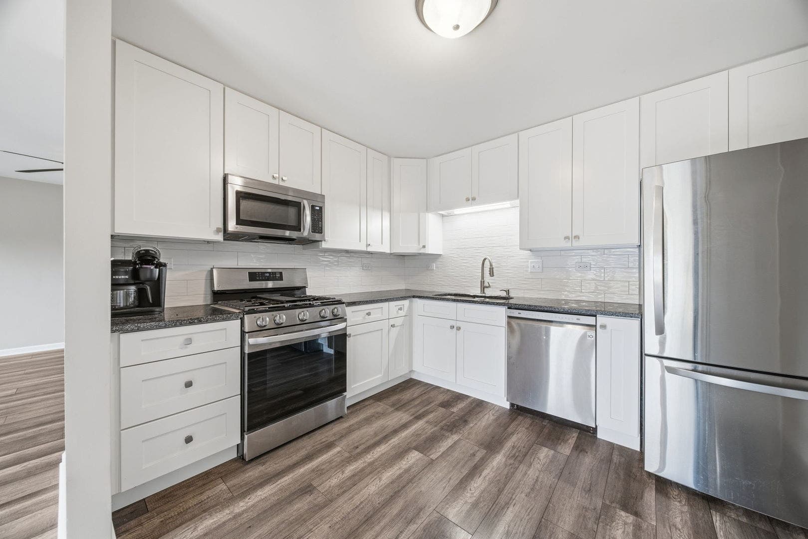 225 Mill Stream Drive, Bolingbrook, IL 60440 225 Mill Stream Drive, Bolingbrook, IL 60440