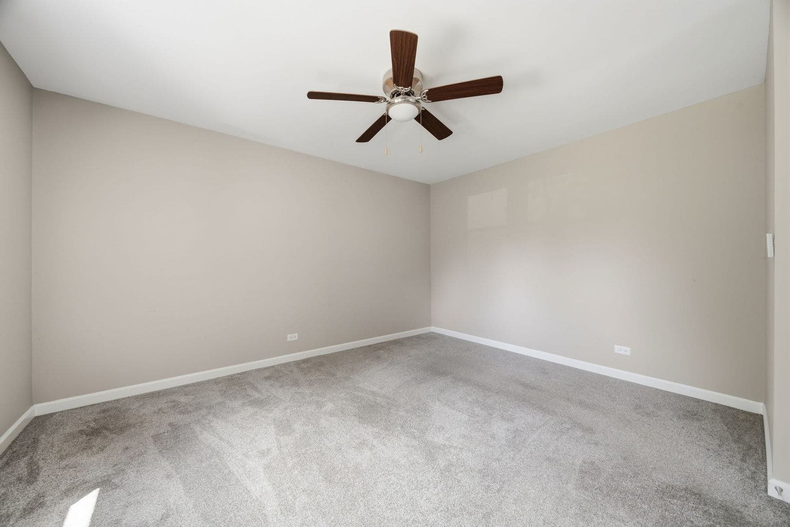 225 Mill Stream Drive, Bolingbrook, IL 60440 225 Mill Stream Drive, Bolingbrook, IL 60440