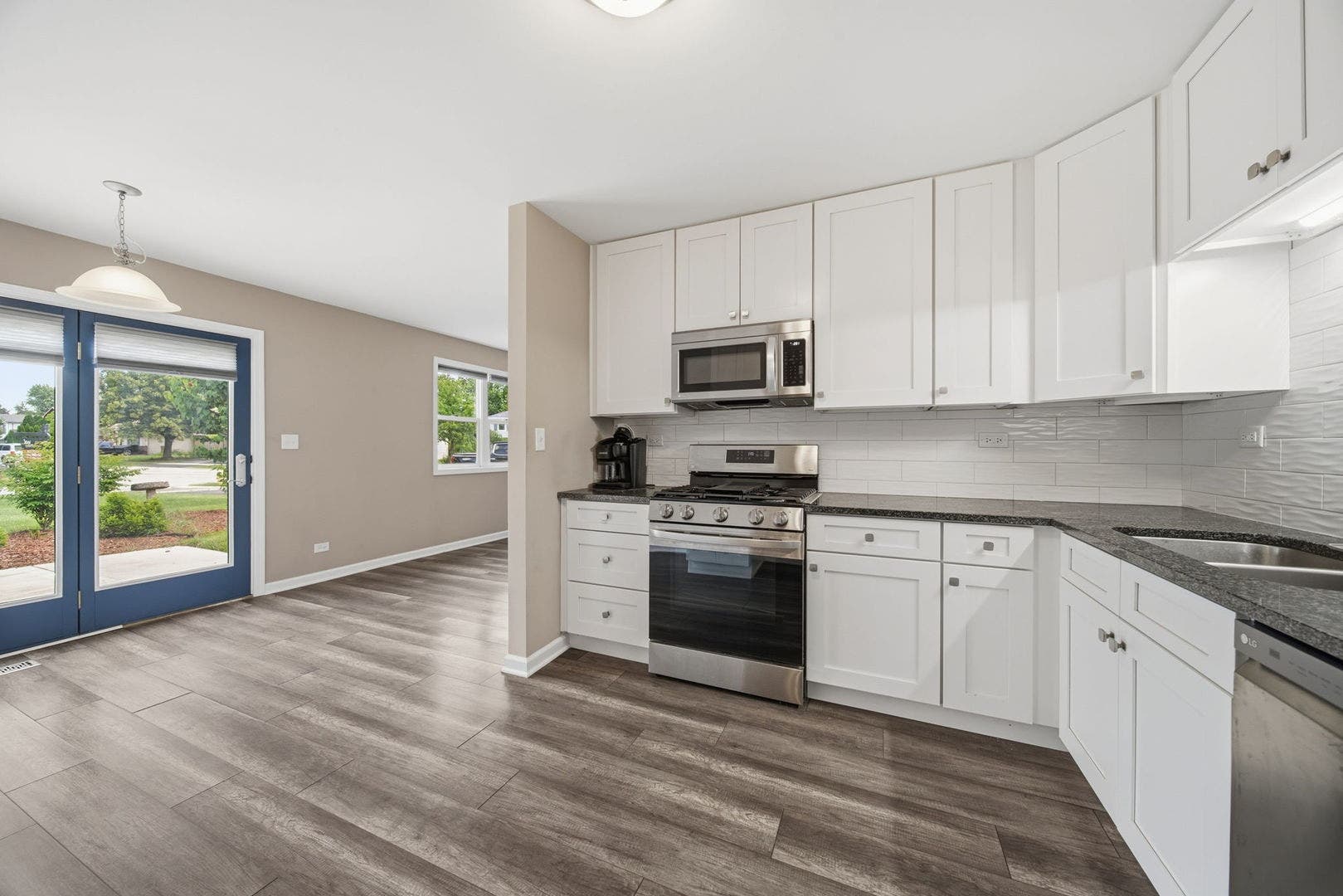 225 Mill Stream Drive, Bolingbrook, IL 60440 225 Mill Stream Drive, Bolingbrook, IL 60440