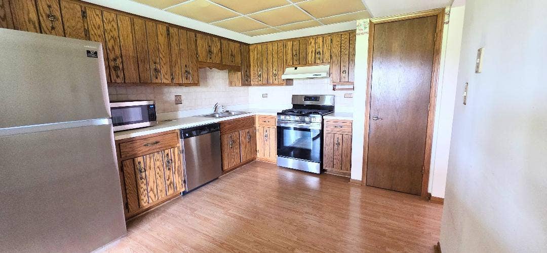 15704 Deerfield Court, #2N, Orland Park, IL 60462 15704 Deerfield Court, #2N, Orland Park, IL 60462