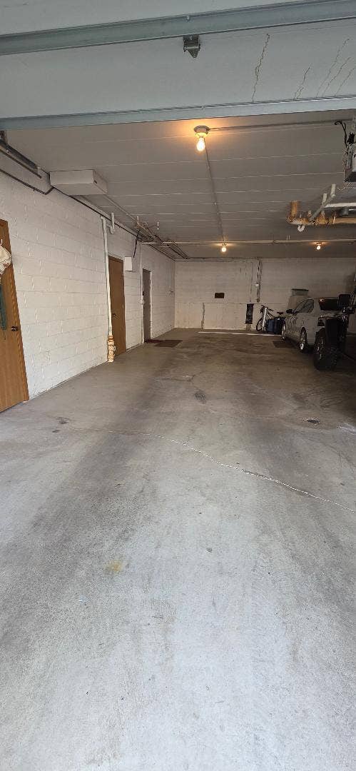 15704 Deerfield Court, #2N, Orland Park, IL 60462 Garage 2.5 Cars Plus Storage Closet